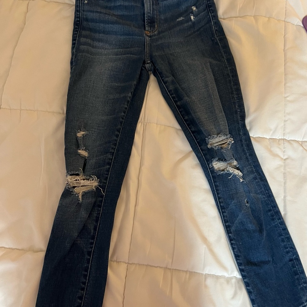 Abercrombie and Fitch distressed Simone straight leg ankle jean - Picture 2 of 5